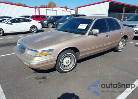 1996 Mercury Grand Marquis Ls/Bayshore z USA, uszkodzony, nr VIN 2MELM75W5TX695989